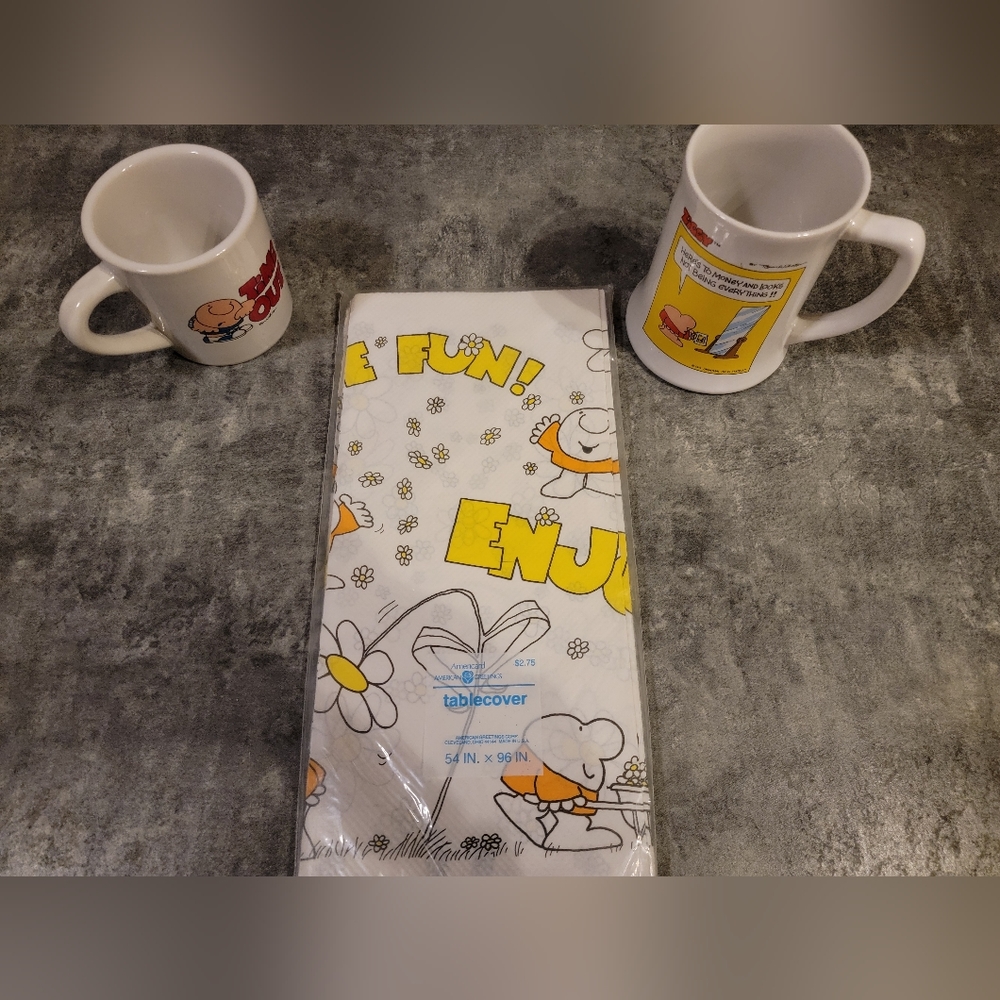 Vintage Ziggy lot 2 mugs and NIP tablecloth